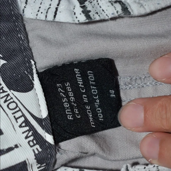 Vintage O'Neill Cargo Shorts - Picture 7 of 11